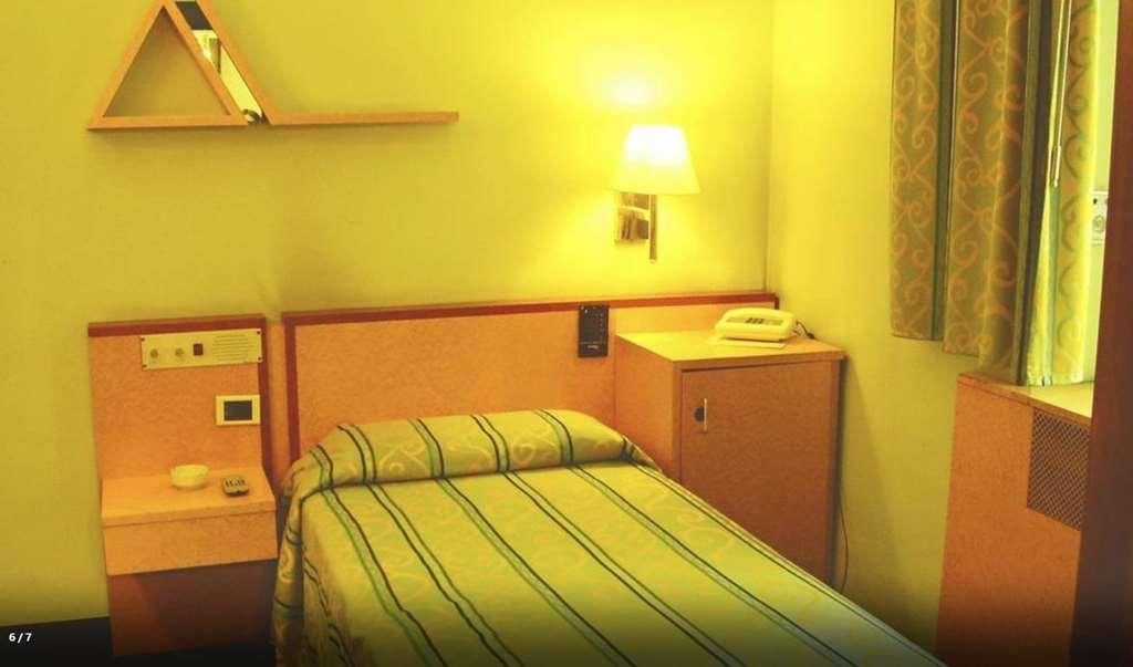 Hotel Atlantic Arona Room photo